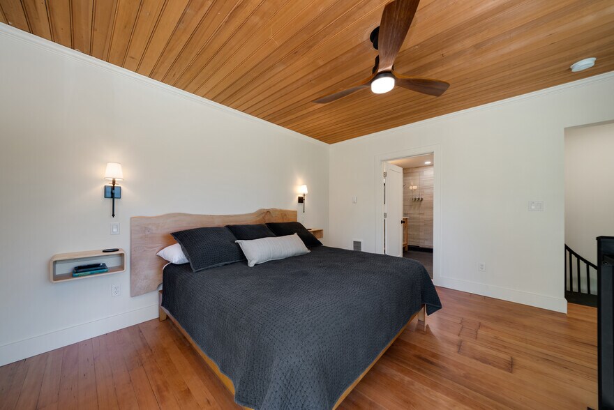 More Photos Of 34910 Highway 53, Nehalem Hospitality For Sale