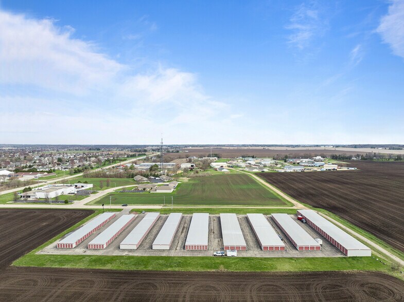 More Photos Of 4704 Drott Dr, Janesville Self Storage For Sale