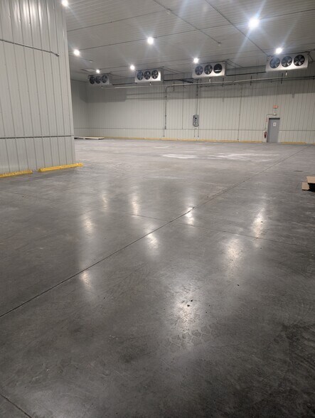 More Photos Of 6142 Highway 75, Nebraska City Distribution For Sale