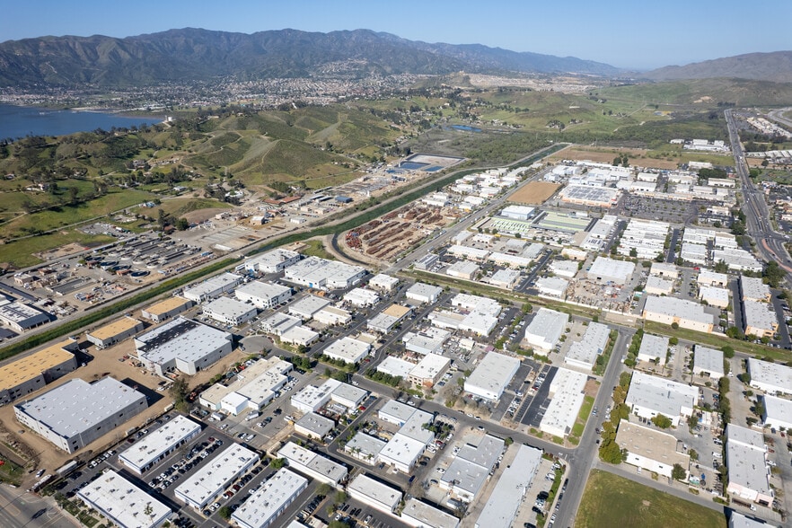 More Photos Of 560 Birch St, Lake Elsinore Manufacturing For Sale