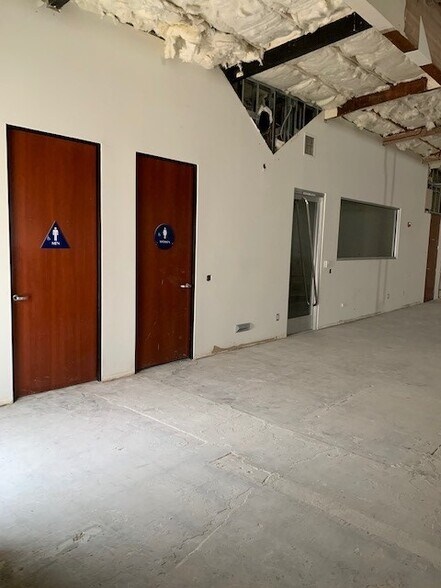 More Photos Of 1160 N Las Palmas Ave, Los Angeles Loft Creative Space For Lease