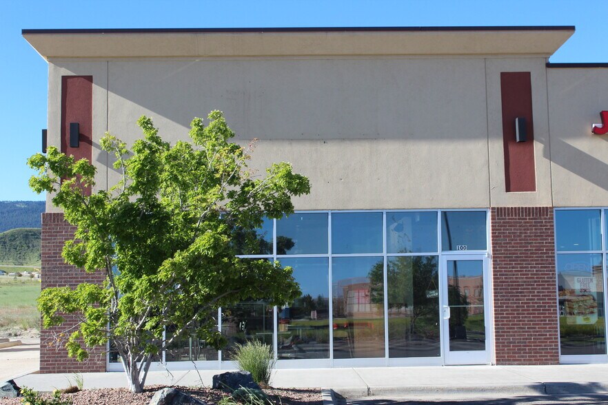 More Photos Of 3095 Talon Dr, Casper Storefront For Lease