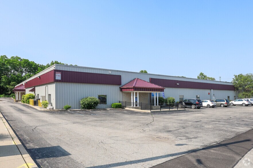 Primary Photo Of 503-527 New York Ave, New Castle Light Distribution For Lease