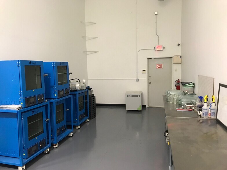 More Photos Of 3045 NW Campus Dr, Estacada Warehouse For Sale