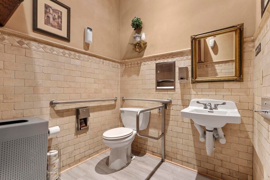 More Photos Of 1233-1273 E Putnam Ave, Riverside Restaurant For Sale