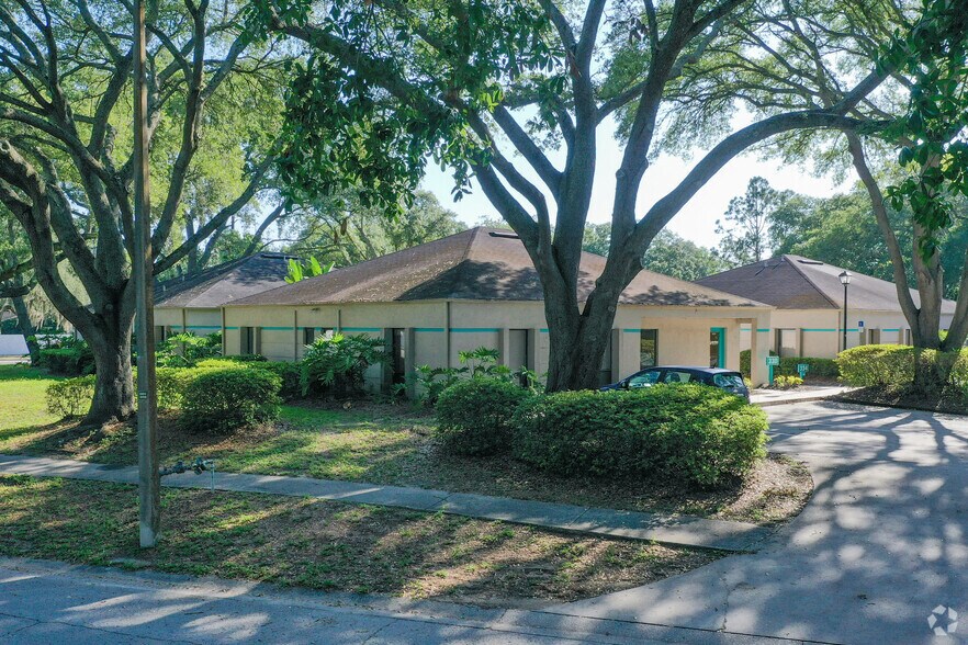 More Photos Of 330 W Bearss Ave, Tampa Medical For Lease