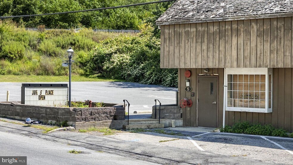 More Photos Of 5 Spring Valley Rd, Reading Restaurant For Sale