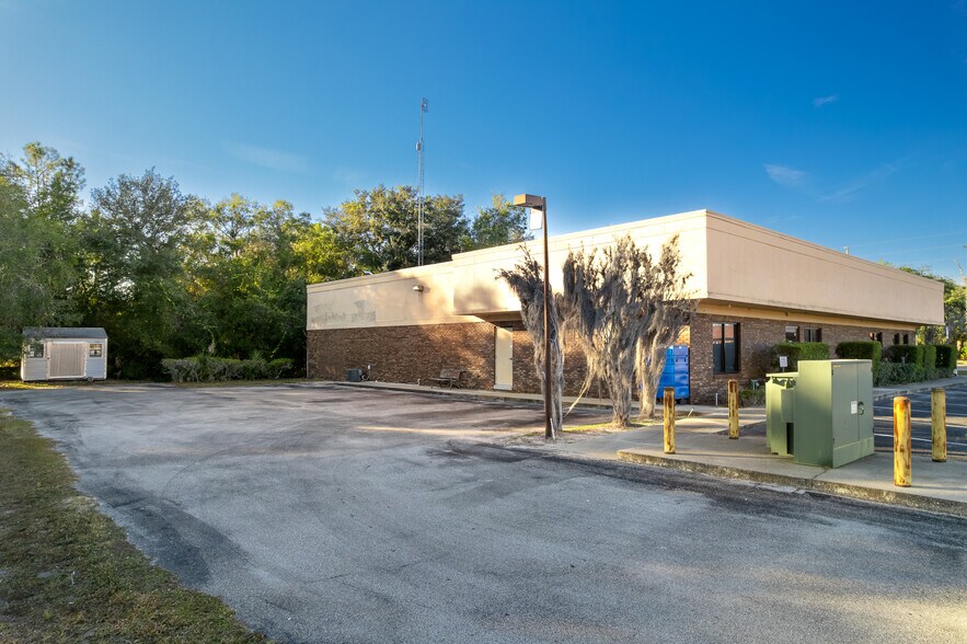 More Photos Of 6905 Old Wolf Bay Rd, Palatka Medical For Sale