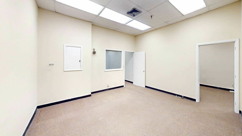 More Photos Of 1237 Broadway, Columbus Storefront For Sale