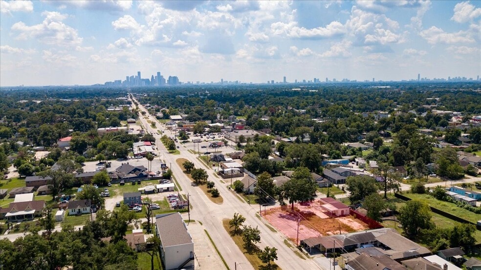 More Photos Of 741 McDaniel St, Houston Land For Sale
