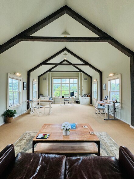 More Photos Of 413-415 Bedford Rd, Pleasantville Office For Lease