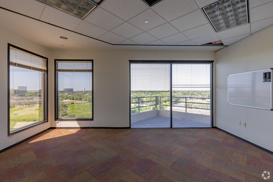 More Photos Of 13401 N I-45, Houston Office For Sale