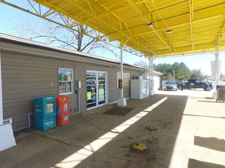 More Photos Of 2550 Parks Mill Rd, Buckhead Service Station For Sale