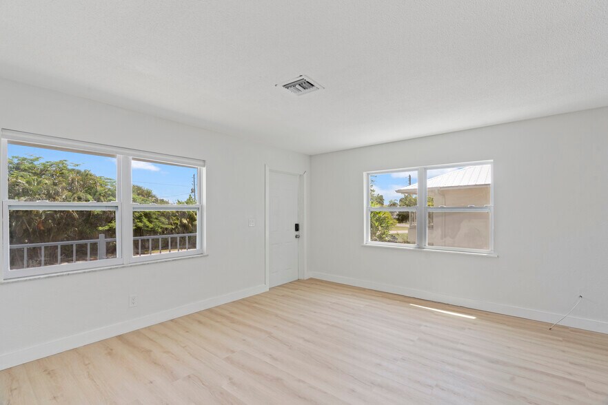 More Photos Of 1150 Carlton Ct, Fort Pierce Apartments For Sale