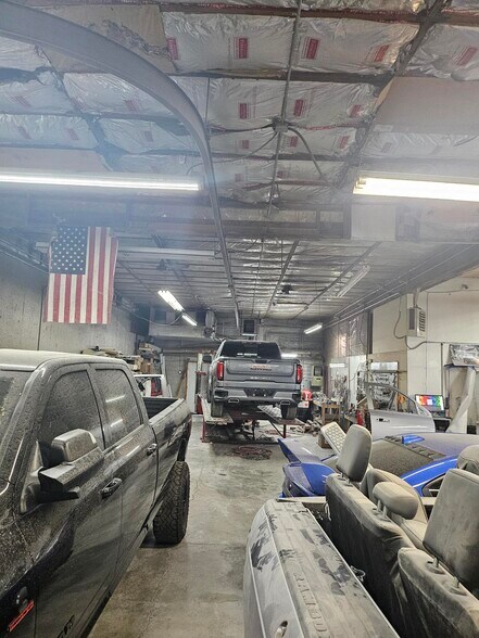 More Photos Of 631 Basin St SW, Ephrata Auto Repair For Sale