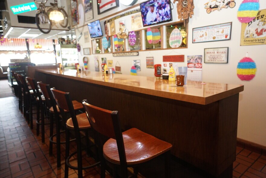 More Photos Of 32711 Michigan Ave, Wayne Restaurant For Sale