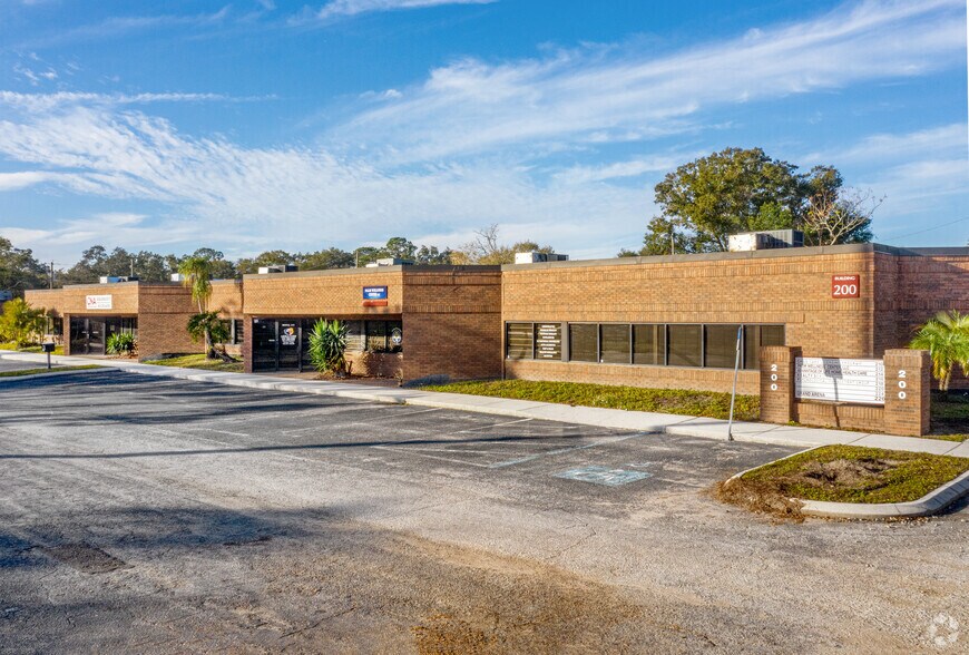 More Photos Of 8900 N Armenia Ave, Tampa Office For Lease