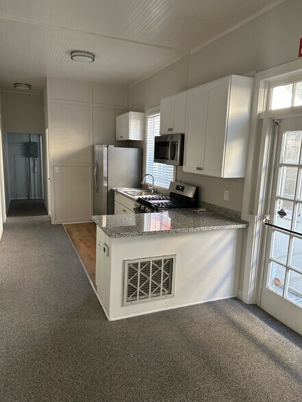 More Photos Of 1200 Jefferson St, Napa Office For Sale