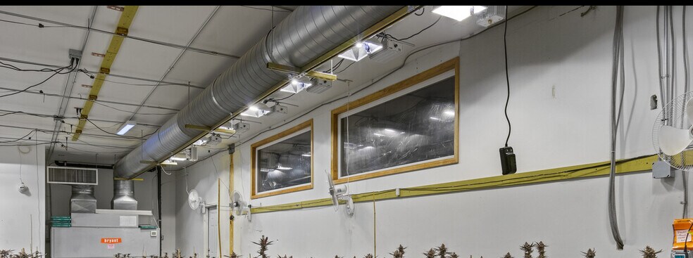 More Photos Of 1215 Wilbur St SE, Salem Service For Sale