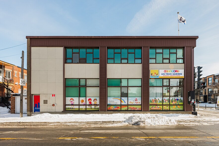 More Photos Of 9085-9095 Rue Lajeunesse, Montréal Office For Sale
