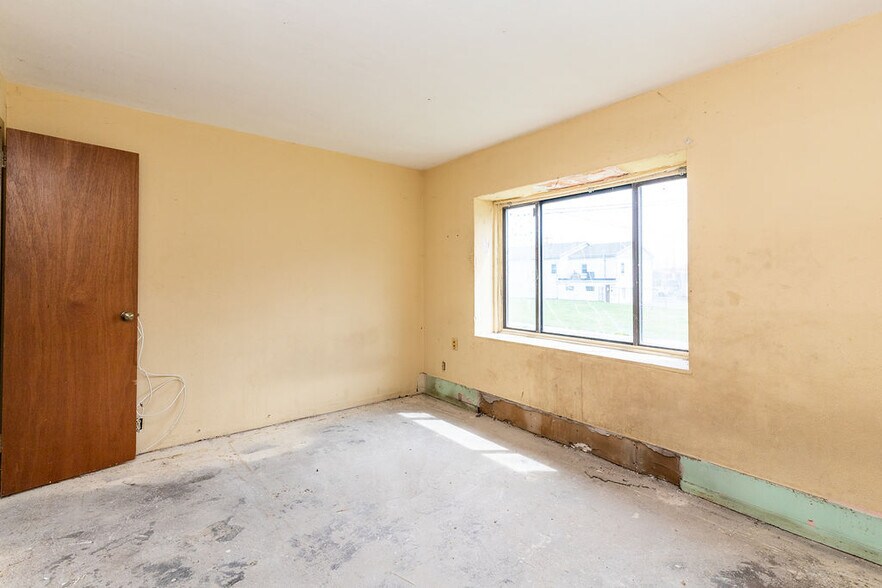 More Photos Of 628 9th St, Niagara Falls Apartments For Sale