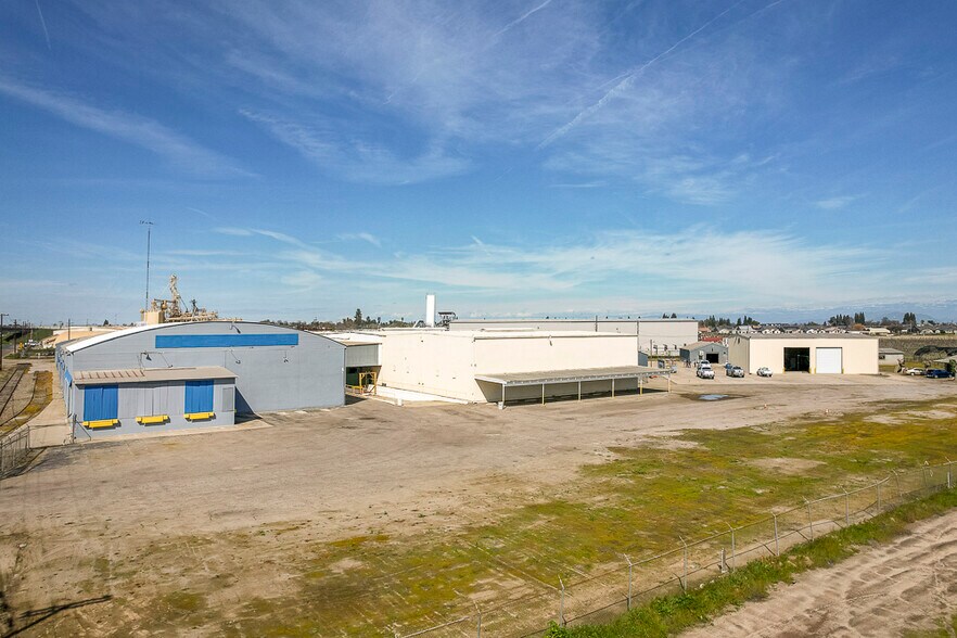 More Photos Of 39400 Clarkson Dr, Kingsburg Warehouse For Sale