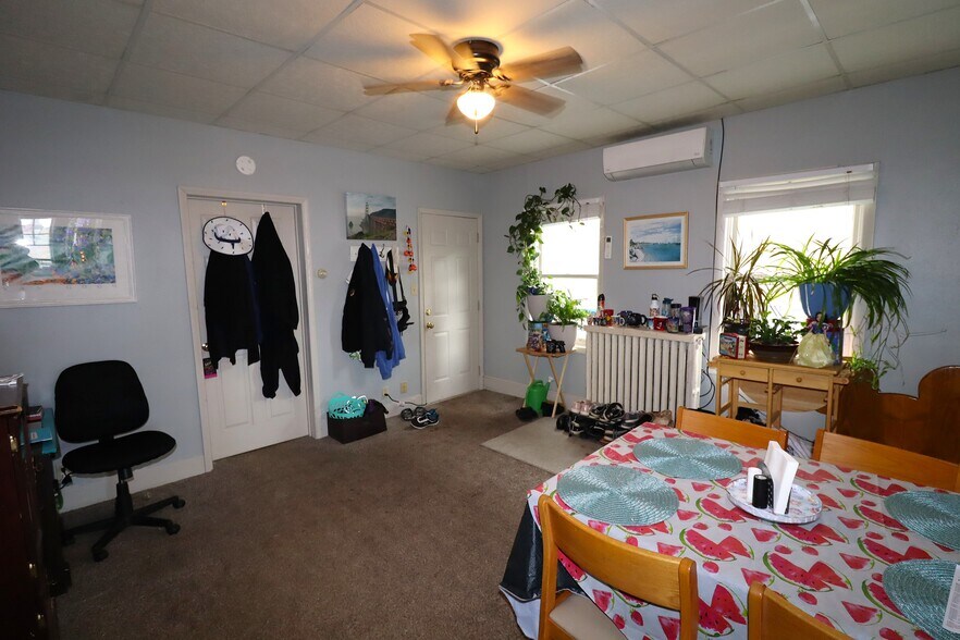 More Photos Of 404 Main St W, Ashland Office For Sale