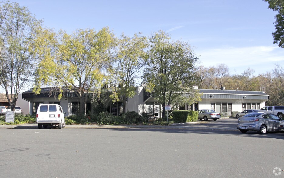 Primary Photo Of 31 Pamaron Way, Novato Office For Lease