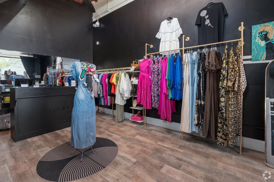 More Photos Of 631 N Central Ave, Atlanta Storefront For Sale