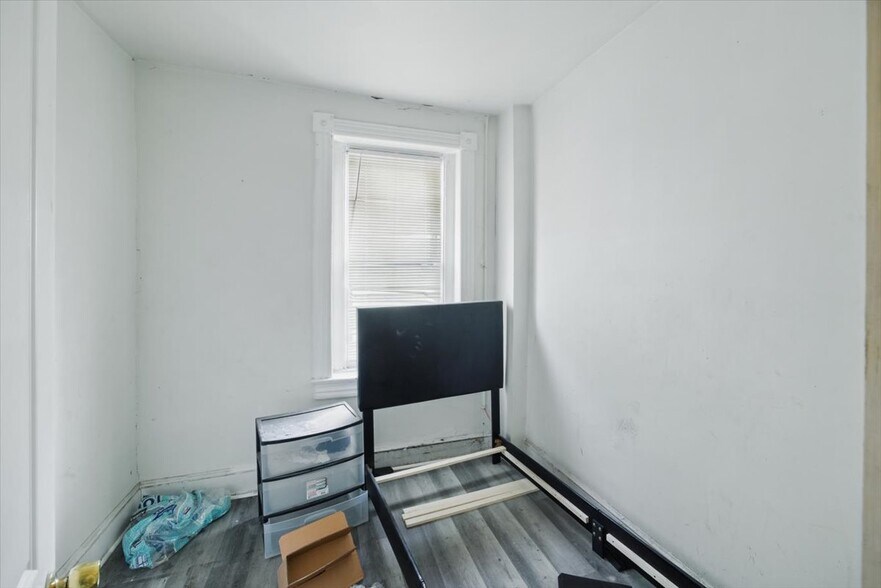 More Photos Of 501 Florida Ave NW, Washington Restaurant For Lease