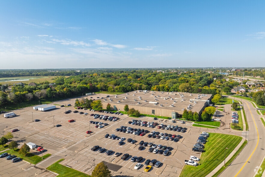 More Photos Of 18651-18691 Lake Dr E, Chanhassen Unknown For Lease