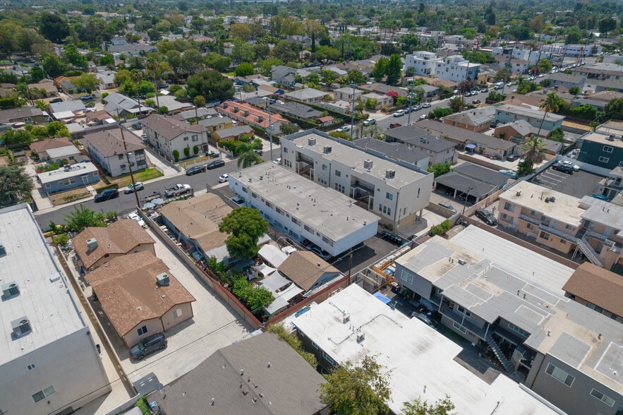More Photos Of 5327 Auckland Ave, North Hollywood Apartments For Sale