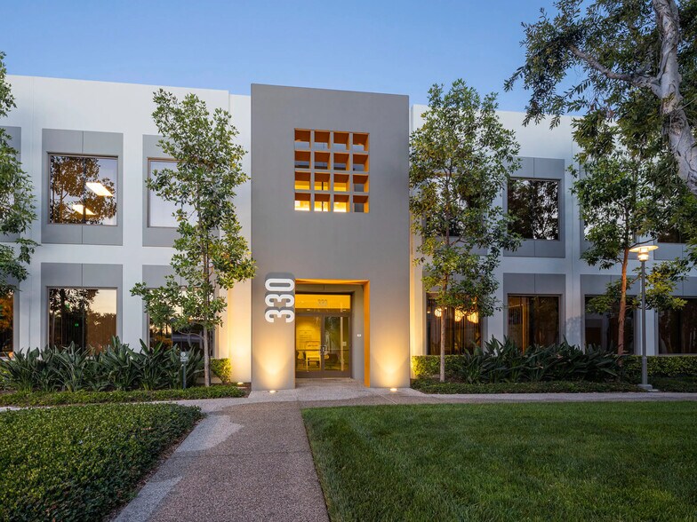 More Photos Of 200 Commerce Dr, Irvine Unknown For Lease