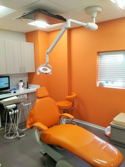 More Photos Of 110 Washington Ave, Pleasantville Medical For Lease