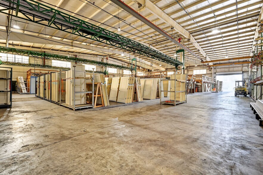 More Photos Of 722 Duck Lake Rd, Lady Lake Industrial For Sale