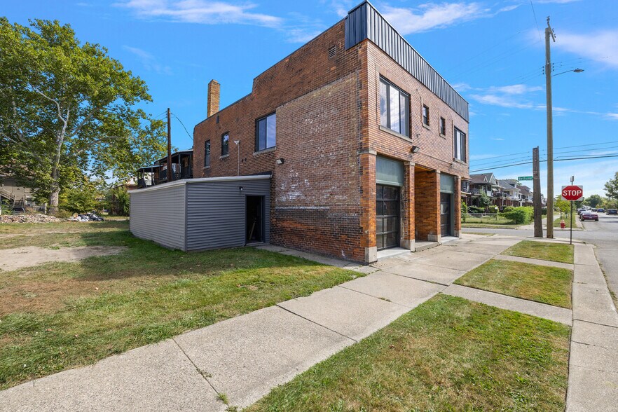 More Photos Of 1732 W Bethune St, Detroit Multifamily For Sale