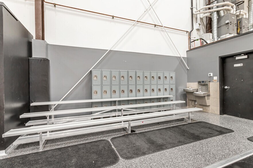 More Photos Of 5639 Mirabella Dr, Herriman Showroom For Sale