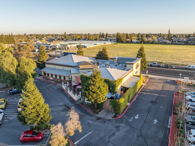 More Photos Of 2505 Patterson Rd, Riverbank Restaurant For Sale