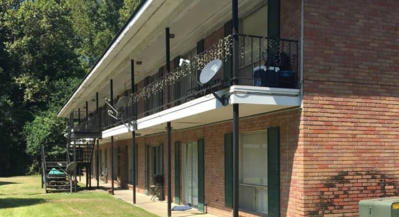More Photos Of 3120 S Frontage Rd, Vicksburg Apartments For Sale