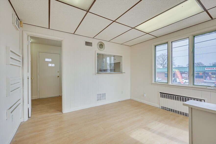 More Photos Of 512 New Brunswick Ave, Fords Specialty For Sale