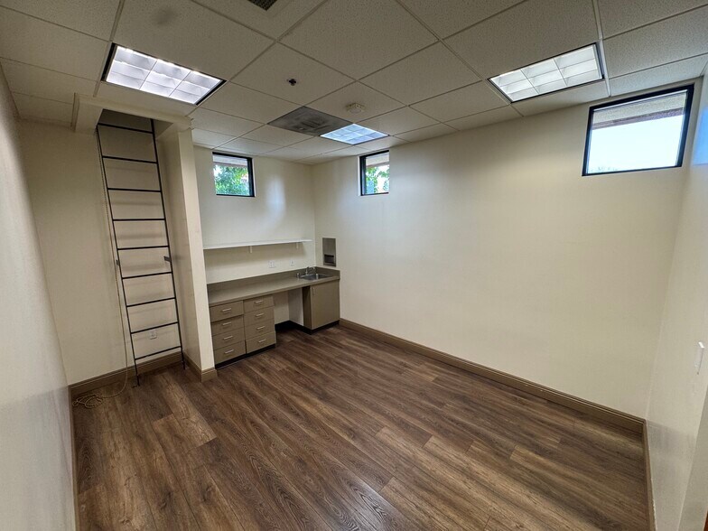 More Photos Of 16611 E Yorba Linda Blvd, Yorba Linda Medical For Sale