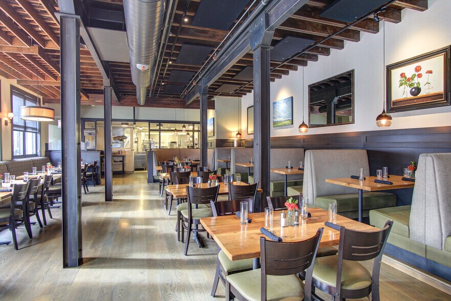 More Photos Of 121 E 2nd Ave, Niwot Restaurant For Lease