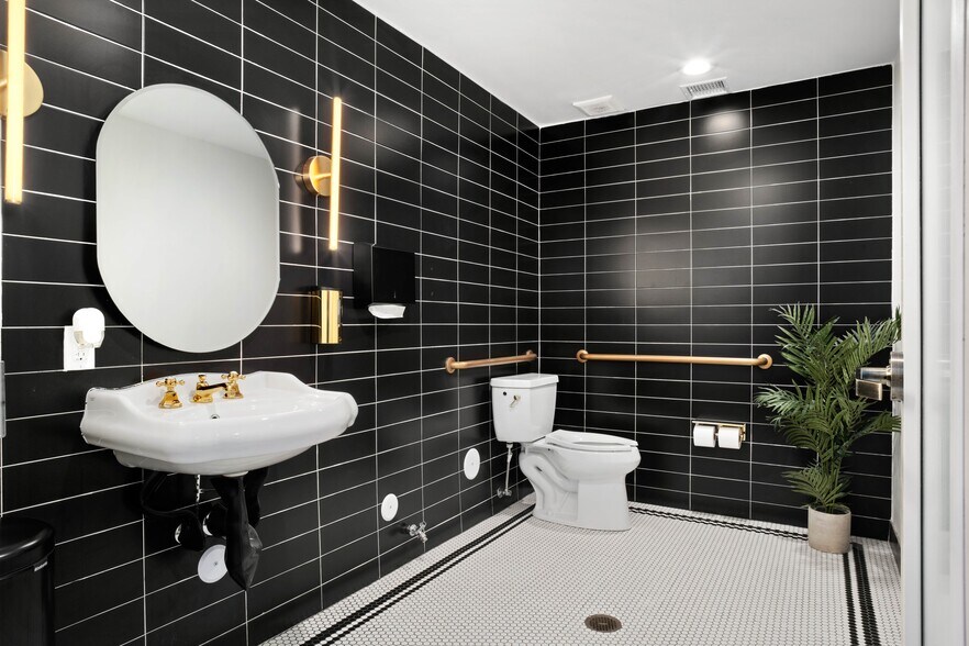 More Photos Of 311 Montana Ave, El Paso Coworking Space