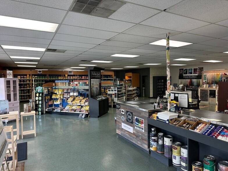 More Photos Of 1446-1450 Montgomery Hwy, Vestavia Hls, Vestavia Hills Freestanding For Lease