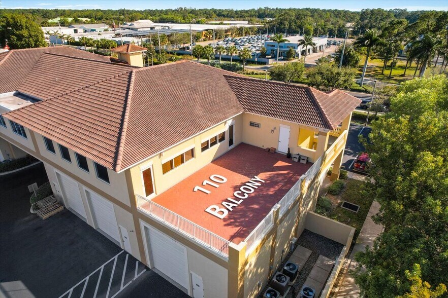 More Photos Of 3415 Radio Rd, Naples Office For Sale