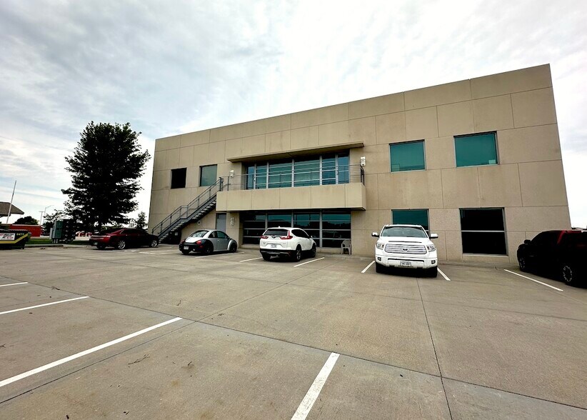More Photos Of 3270 Folkways Blvd, Lincoln Office For Sale