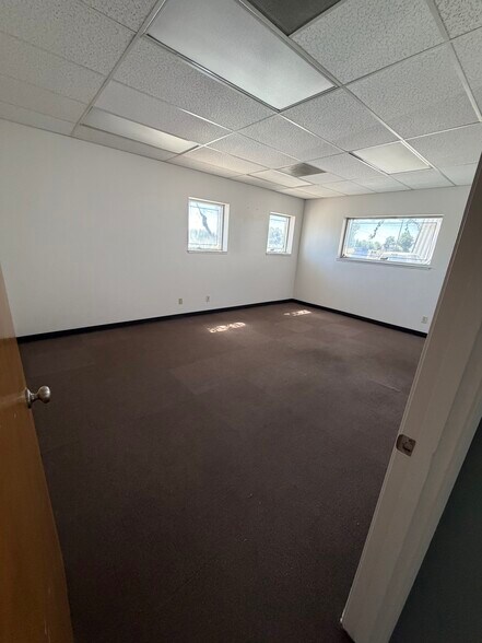 More Photos Of 2548 Paulson Rd, Turlock Manufacturing For Lease