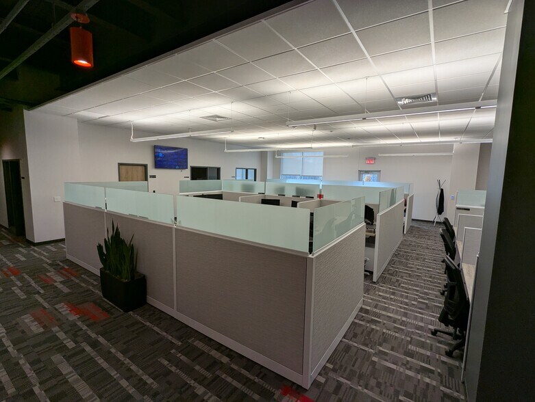 More Photos Of 695 Boston Mills Rd, Hudson Office For Sale