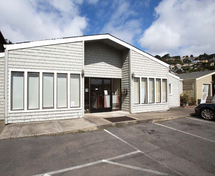 More Photos Of 109-111 2nd St, Sausalito Office For Sale