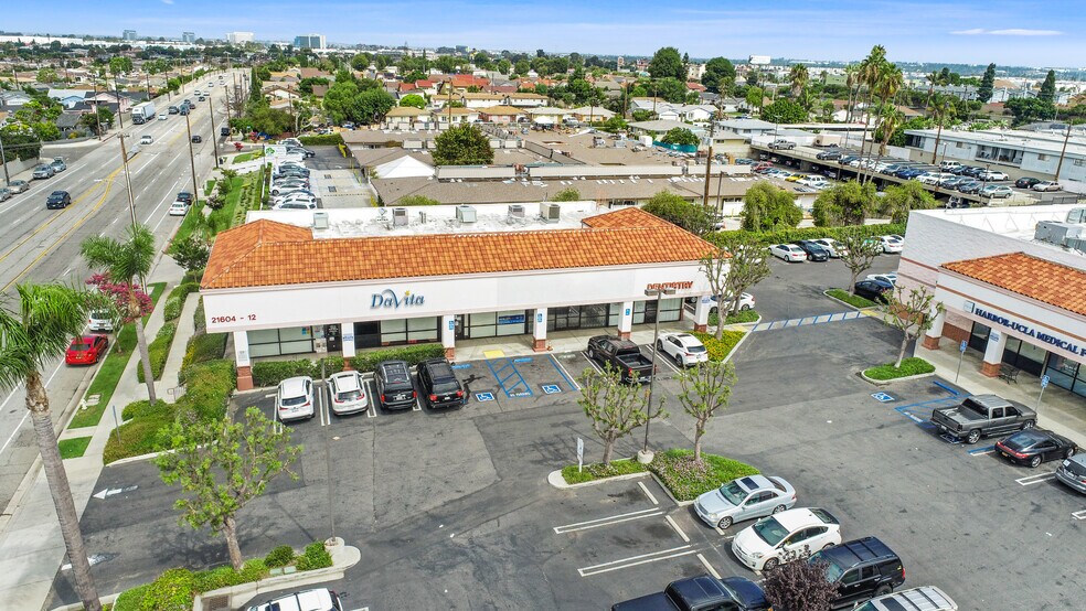 More Photos Of 21600-21602 S Vermont Ave, Torrance Unknown For Lease